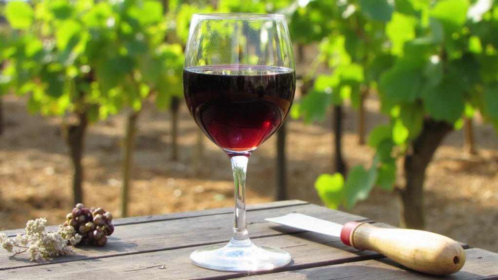 serve banyuls at 55 60 f